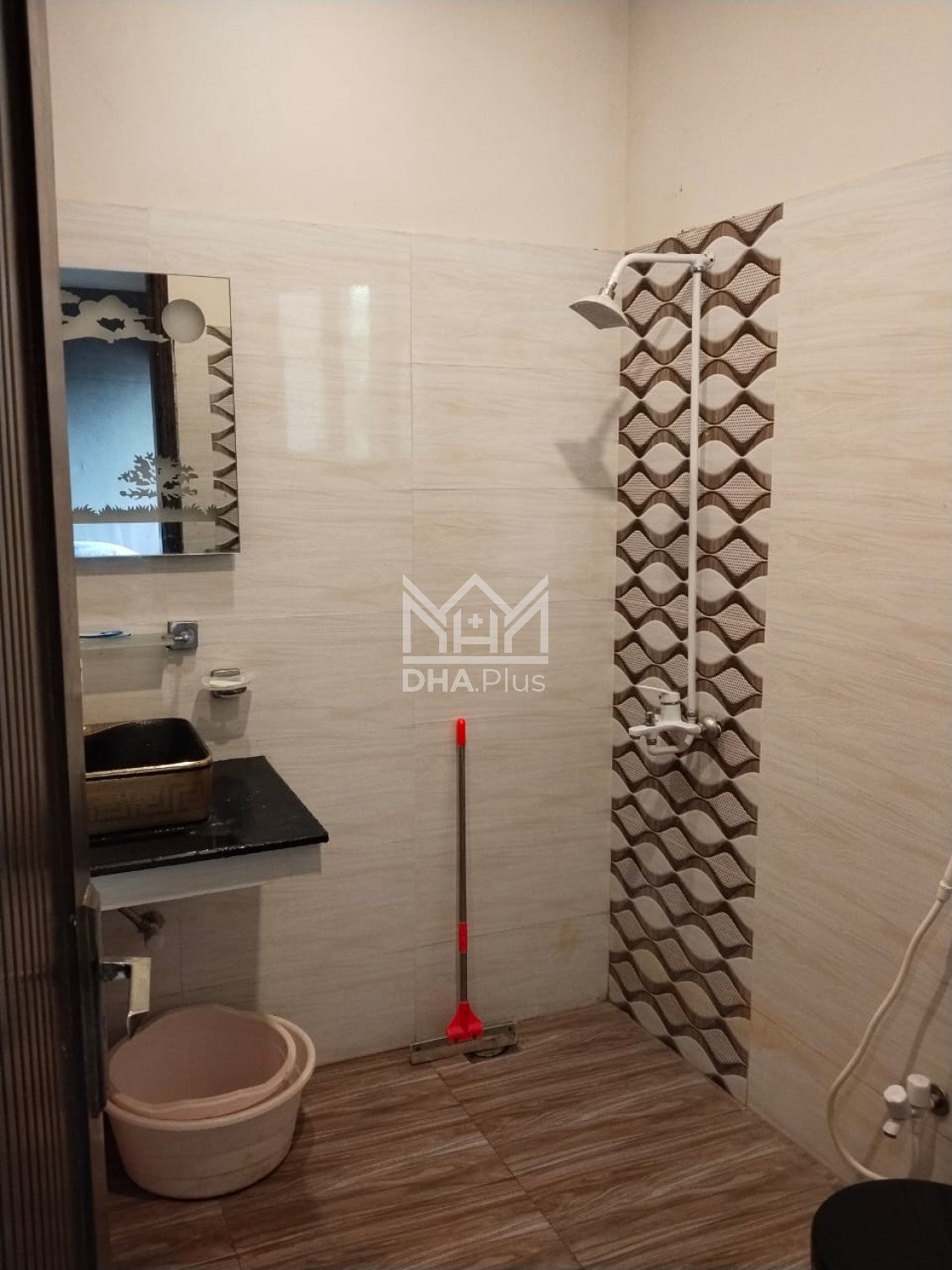 1 Kanal House for sale in Sector C, DHA Phase 5, Lahore - (ID-29763)