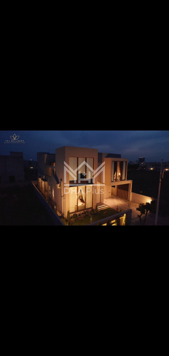 1 Kanal House for sale in Sector W, DHA Phase 7, Lahore - (ID-30180)