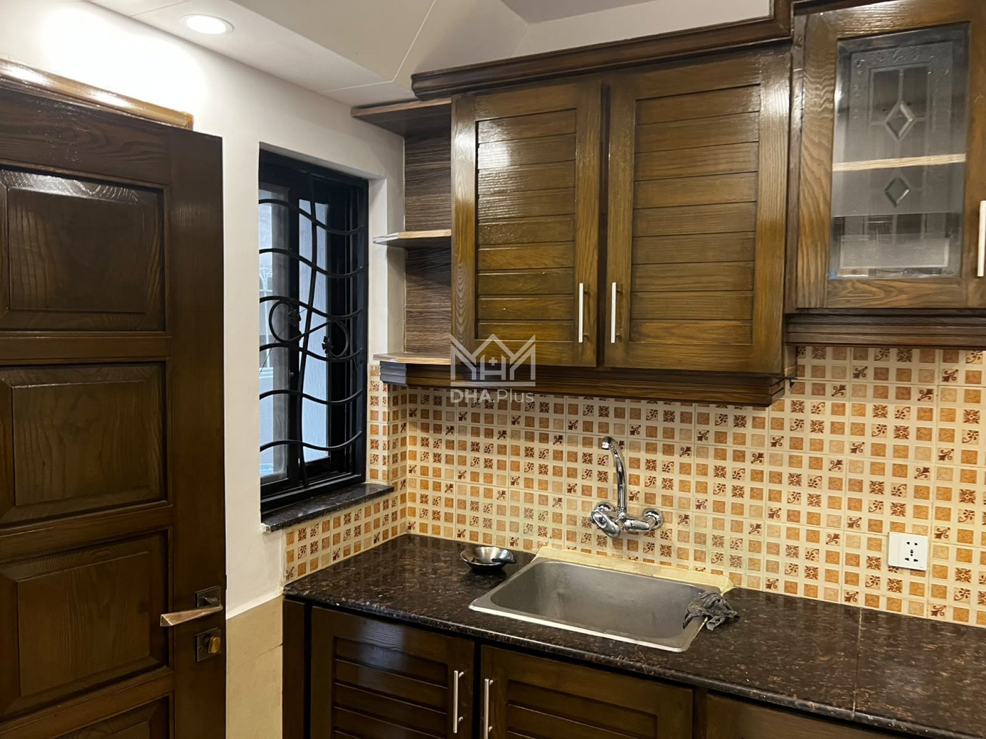 1 Kanal House for rent in Sector D, DHA Phase 5, Lahore - (ID-30406)