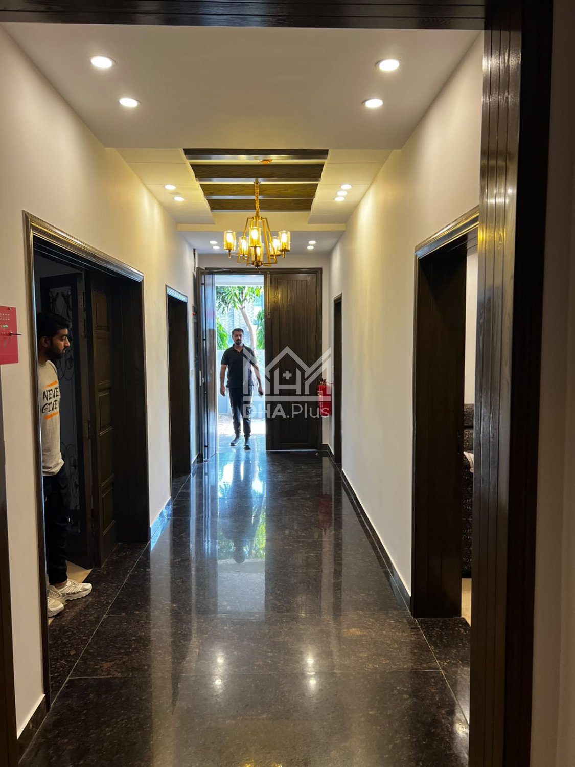1 Kanal House for rent in Sector D, DHA Phase 5, Lahore - (ID-30406)